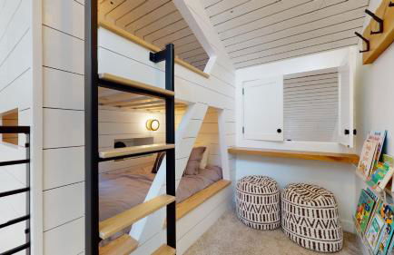 Seasons Four 152 - Photo 41