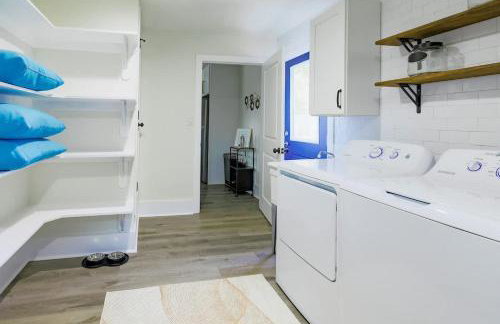 Manchaca Meadows Mini Villa Pool & Spa 20 min DT - Photo 15