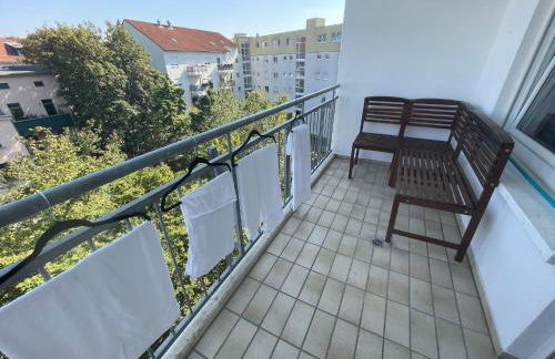 Stylisches City Apartment mit Balkon und Garage - Foto 40