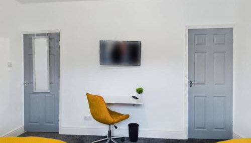 Cliff House By RMR Accommodations - NEW - Sleeps 8 - Modern - Parking - Foto 5