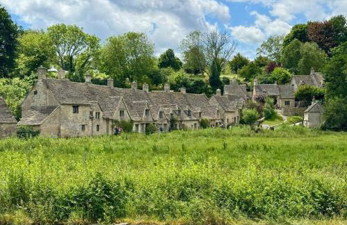 Cosy Cotswold Cottage in Bibury with parking - Foto 10