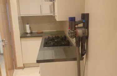 London Luxury Apartments 4 min walk from Ilford Station, with FREE PARKING FREE WIFI - Foto 11