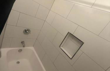 Prime Location in Hollywood with Pool, Free Private Parking - Foto 10