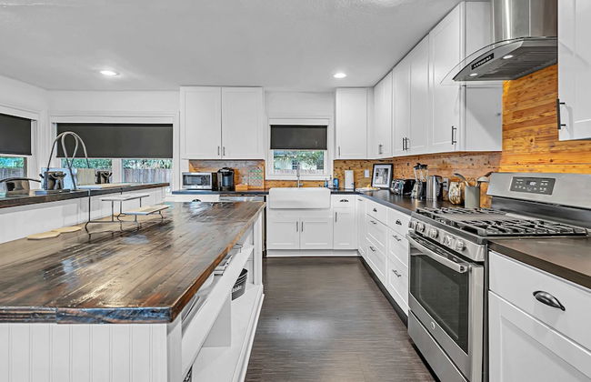 The Mod Poppy Large Home 10 Minutes From it all - Foto 35