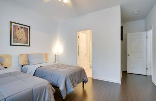 Inviting High Point Townhome with Patio and Privacy! - Foto 19