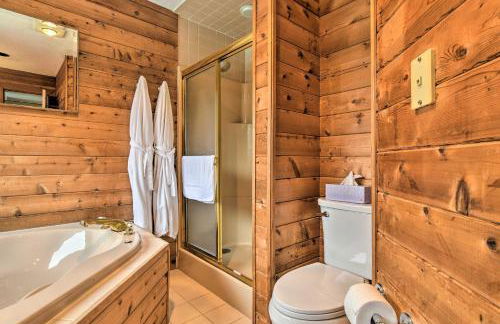 Decked-Out Home Hot Tub, Pool, Fire Pit and More! - Foto 20