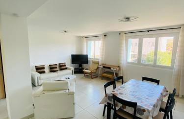 T4 65m avec garage à 10 min à pied du centre ville - Foto 2