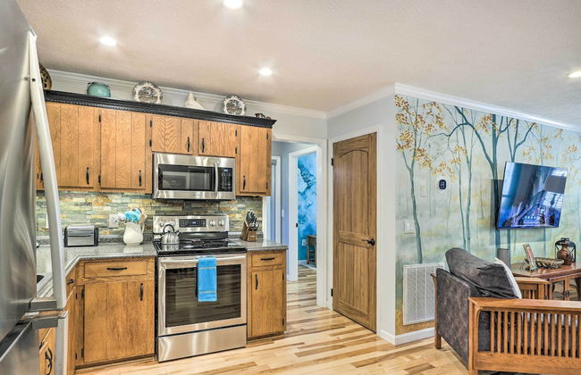 Unwind Fireside Serene Murphy Escape with Hot Tub! - Photo 9