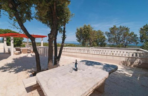 Three-Bedroom Holiday Home With Sea View In Praznica - Foto 18