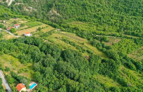 Two-Bedroom Holiday Home In Trilj - Photo 8