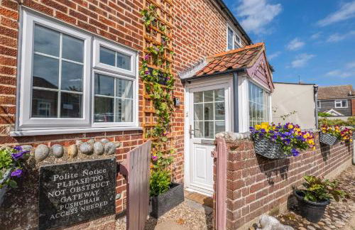 Winterton Sea Sanctuary, Hot Tub & Log Burner by the Dunes - Foto 1