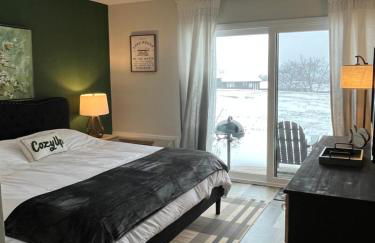 Newly Updated Modern, Spacious, and Cozy Condo- Right on the Lake! - Foto 24