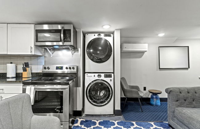 Historic DC Gem Spacious Rowhouse Private Patio - Photo 34