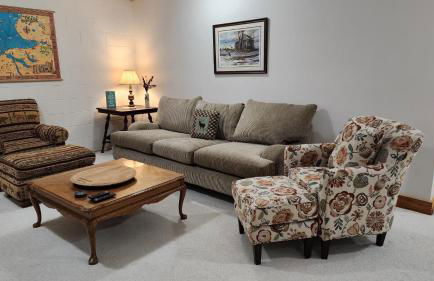 Woods Way Hideaway - minutes from Petoskey & Harbor Springs - close to beaches, skiing & more! - Foto 8