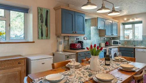Keeper's Cottage - Photo 5, stove, dishwasher, toaster