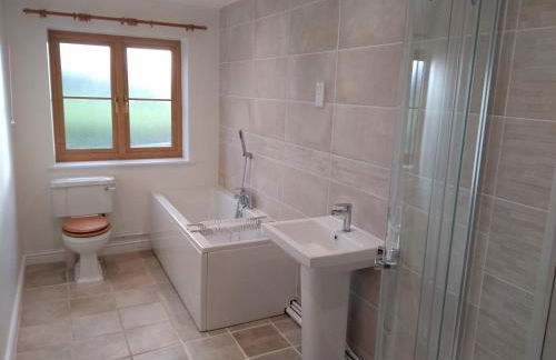 Llinos Cottage - Photo 7