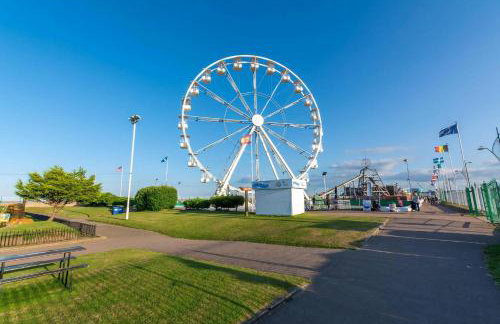 Stunning Caravan With Large Decking At California Cliffs In Norfolk Ref 50001Oc - Foto 3