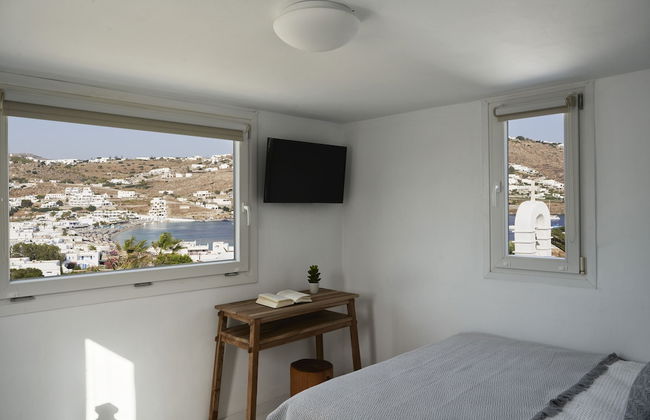 Villa Mykonos Heaven - Sea View & Outdoor Hot Tub - Photo 3