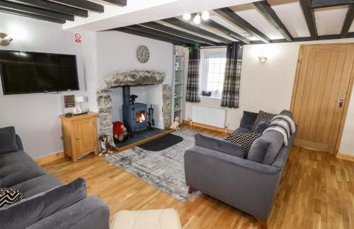 Min-y-rhos - Photo 5