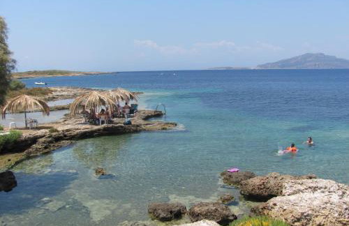 Lakonia Bay Apartments - Photo 18