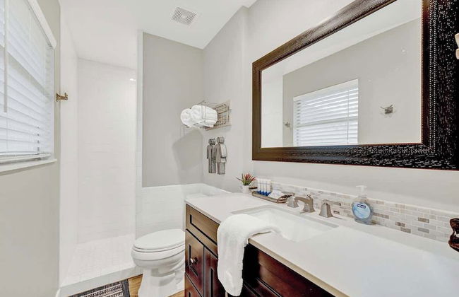 The Billie Goat Haus - Hot Tub -steps to Main St! - Foto 15