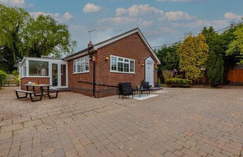 Modern 3 Bedroom Bungalow with Style & Comfort in Leicestershire - Photo 21