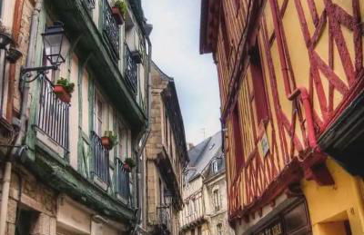 LAROCHE Grand duplex dans le centre historique avec garage - Foto 32