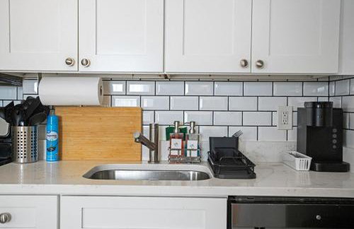 Contemporary City Getaway Luxe Comfort - Foto 24