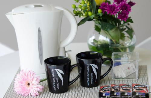 Apartosuites Jardines de Sabatini - Photo 7