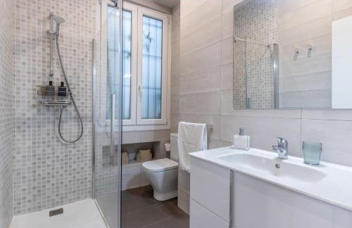Prime Location Bilbao | 4BR, 2BA & Parking - Foto 23