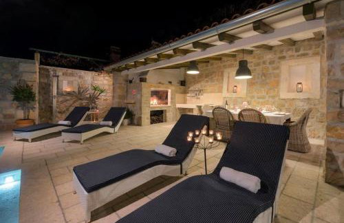 Enticing Sunset Villa With Magnificent Sea ViewS - Foto 8