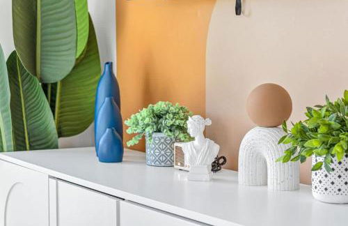 Lux 2BD Gym Rooftop Street Parking by DT UMN - Foto 7