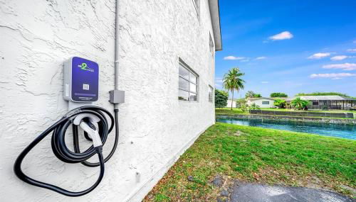 Great for Large Gatherings Sleeps 17 PalmWaveStays - Foto 2