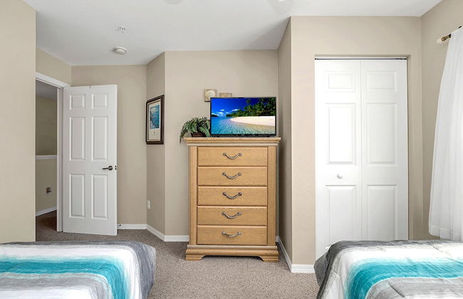 Modern & Comfy 20min to Disney Queenbeds - Photo 1