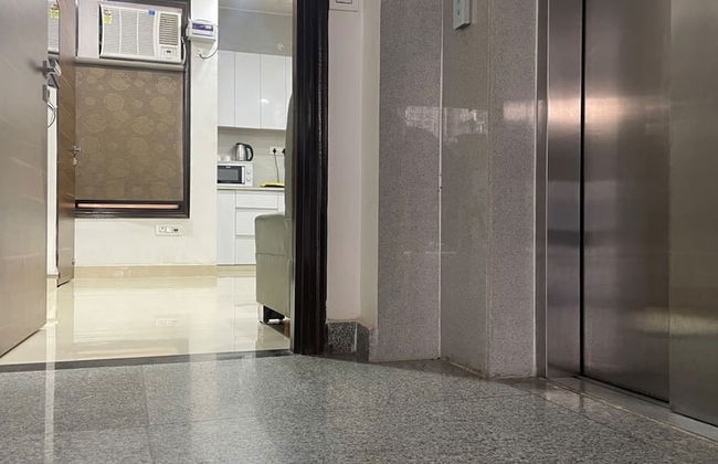 Relaxing 1 Bhk Service Apartment With Balcony Gym - Foto 13