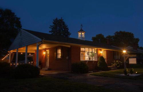 Marietta Home with Private Hot Tub, Pool Table! - Foto 36