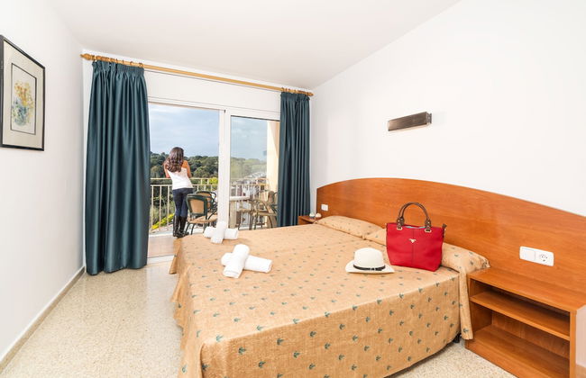 Apartaments Condado - Photo 6