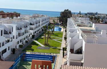 Ático con vistas al mar y piscina privada - Foto 31