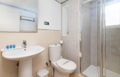 Travel Habitat - Ático Centro - Photo 31