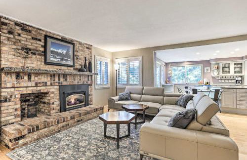 Near Shops & Eats! Centennial Home w/ Sunroom - Foto 16