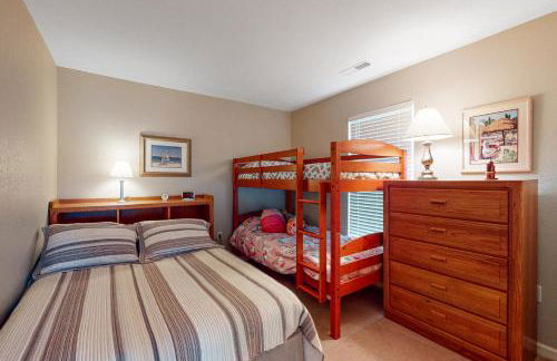 South Hampton --- 37923 Greenwich Ln - Photo 13