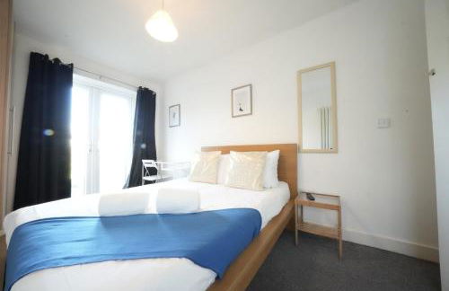 Private Rooms-Private Bathrooms-Near Airport- CABIN CREW paradise - Foto 5