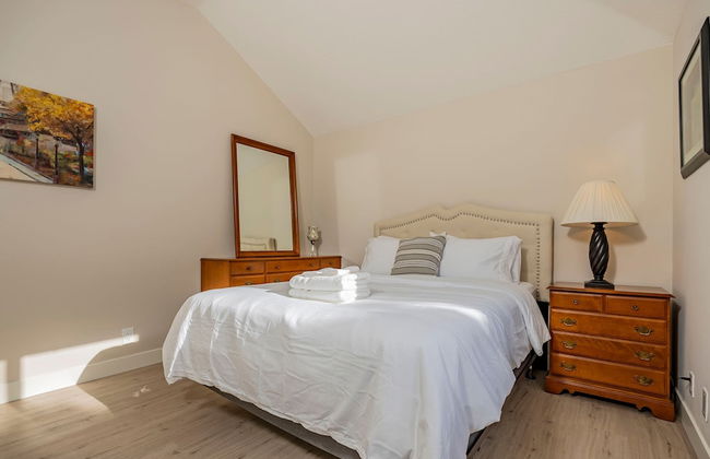 Newly Remodeled Suburban House - Foto 29