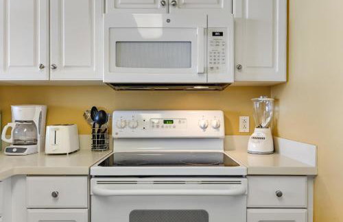 Majestic 1-1306! Gulf front 1bedroom, Pool,Hot Tubs,Tennis - Photo 30