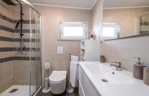 Awesome Home In Nedescina With Wifi - Foto 44