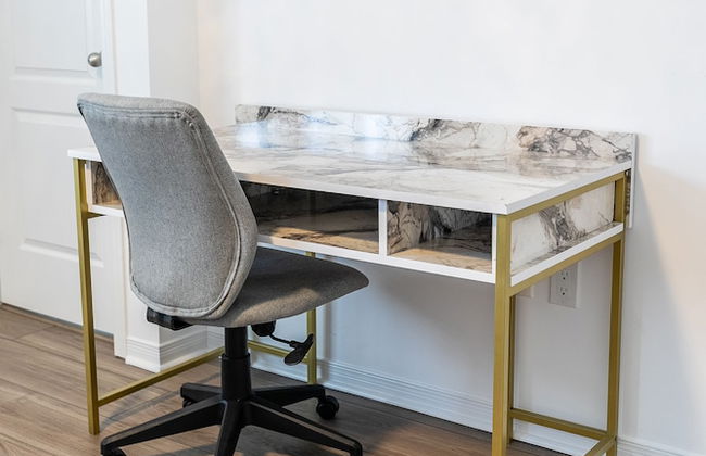 GLOBALSTAY. Modern 3-4 Bedroom Town - Photo 20