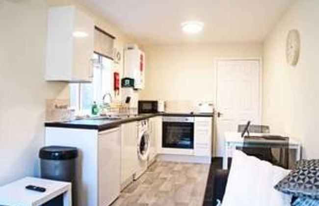 Host Stay Clacton Coastal Hideaway - Foto 8