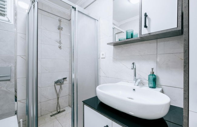 Charming Oasis w Balcony 5 min to Bull Statue - Foto 18