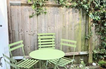 Lovely 2 bed cottage in Highgate, London - Photo 3