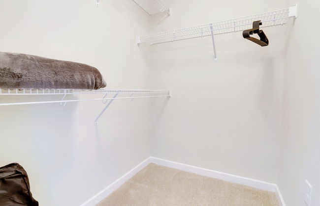 Comfort Apartments Near Capitol City - Photo 73